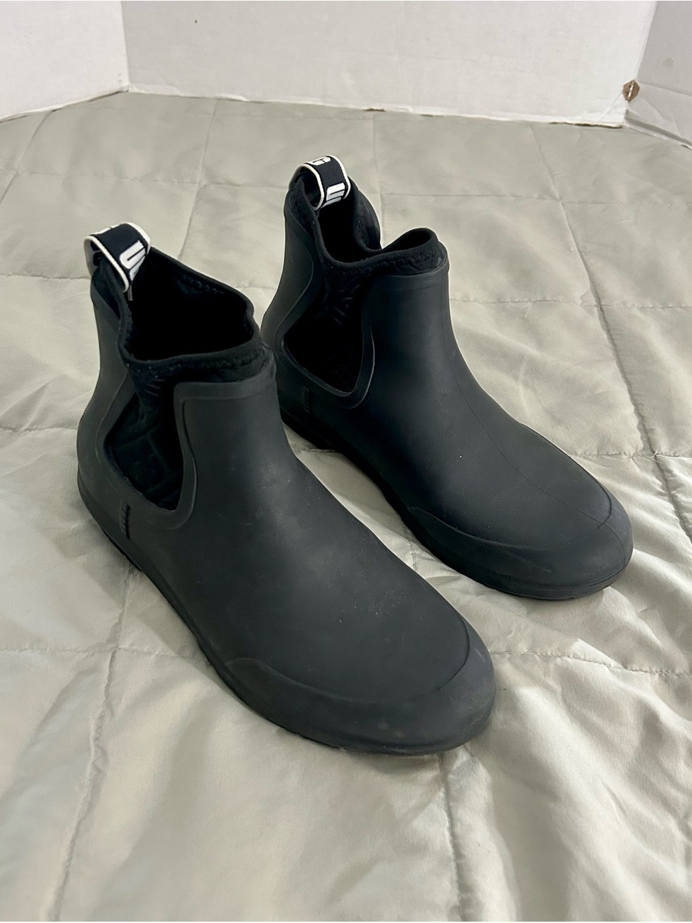 UGG Chevonne Slip-On Black Waterproof Chelsea Rain Boots, Women’s Size 7